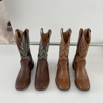 De Cowboy, Botas Curtas para as Mulheres 2022 Cowgirl Moda Ocidental Botas de Mulheres Bordado Casual Dedo do pé Quadrado Designer de Sapatos