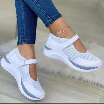 2022 Mulheres Sneakers Cunha Sapatos De Plataforma De Malha Respirável Casual Vulcanizada Sapatos Femininos Antiderrapante Luz Exterior Sapatos