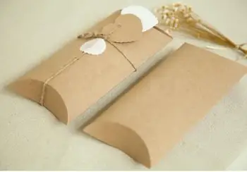 50pcs Kraft papel de embalagem de presente caixa de doces de Casamento,a favor de Papel Kraft Travesseiro Caixa kraft de almofadas, caixas de empacotamento do presente,caixa de presente