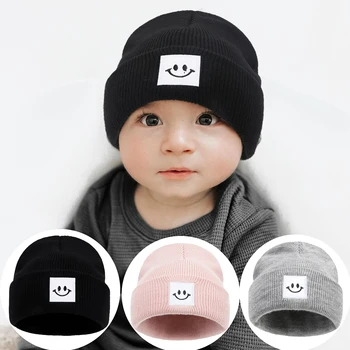 O Coreano Bonito Dos Desenhos Animados Sorriso Bordado Baby Chapéu De Inverno Quente Recém-Nascido De Meninos Meninas Gorro Caps Bonnet Criança Malha Chapéus