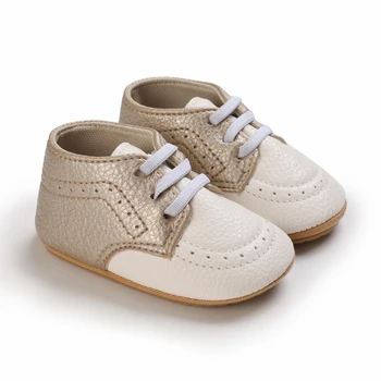 Sapatos de bebê de Menino Recém-nascido Lactente Criança Casual Comfor Sola de Borracha Anti-derrapante Couro PU Primeiro Caminhantes de Rastreamento Berço Sapatos Mocassins