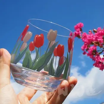 300-400ml Ins Vidro de Leite de Copo Menina de Coração Pintado a Mão Tulip Flor de Chá de pequeno-Almoço Copa