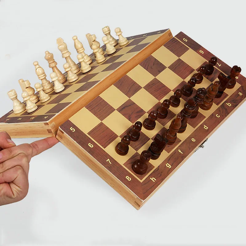 Conjunto de xadrez de viagem jogo de estratégia magnético de madeira  dobrável conjunto de xadrez feito à mão interior de tabuleiro para  armazenamento para crianças adultas iniciantes